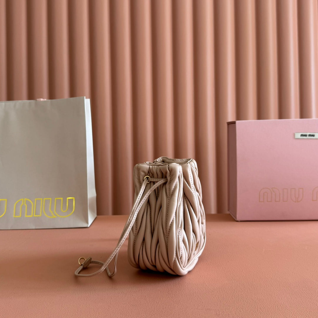 MIU MIU MIUMIU 26S MATELASSE POUCH BAG 16 IN LIGHT BEIGE CALFSKIN GOLD HARDWARE