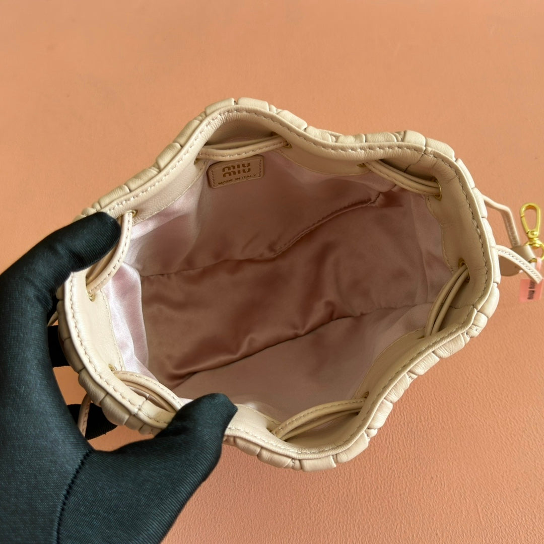 MIU MIU MIUMIU 26S MATELASSE POUCH BAG 16 IN LIGHT BEIGE CALFSKIN GOLD HARDWARE