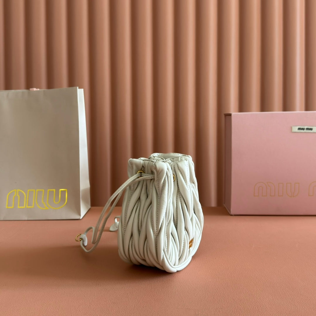 MIU MIU MIUMIU 26S MATELASSE POUCH BAG 16 IN WHITE CALFSKIN GOLD HARDWARE