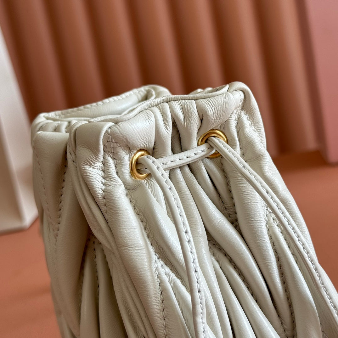 MIU MIU MIUMIU 26S MATELASSE POUCH BAG 16 IN WHITE CALFSKIN GOLD HARDWARE