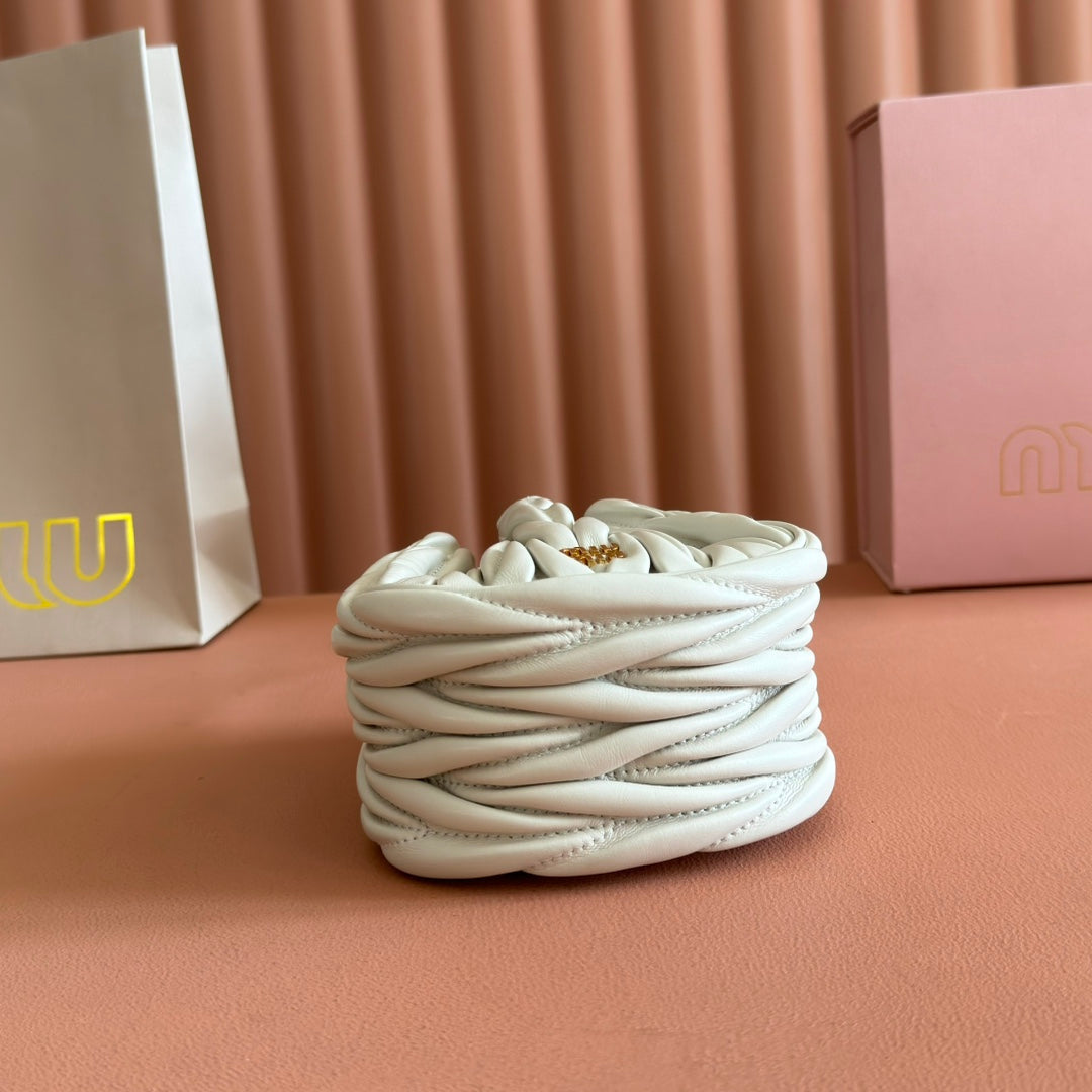 MIU MIU MIUMIU 26S MATELASSE POUCH BAG 16 IN WHITE CALFSKIN GOLD HARDWARE