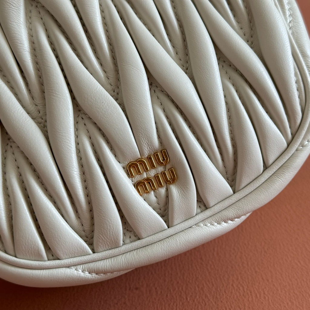 MIU MIU MIUMIU 26S MATELASSE POUCH BAG 16 IN WHITE CALFSKIN GOLD HARDWARE