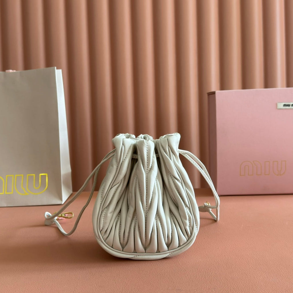 MIU MIU MIUMIU 26S MATELASSE POUCH BAG 16 IN WHITE CALFSKIN GOLD HARDWARE