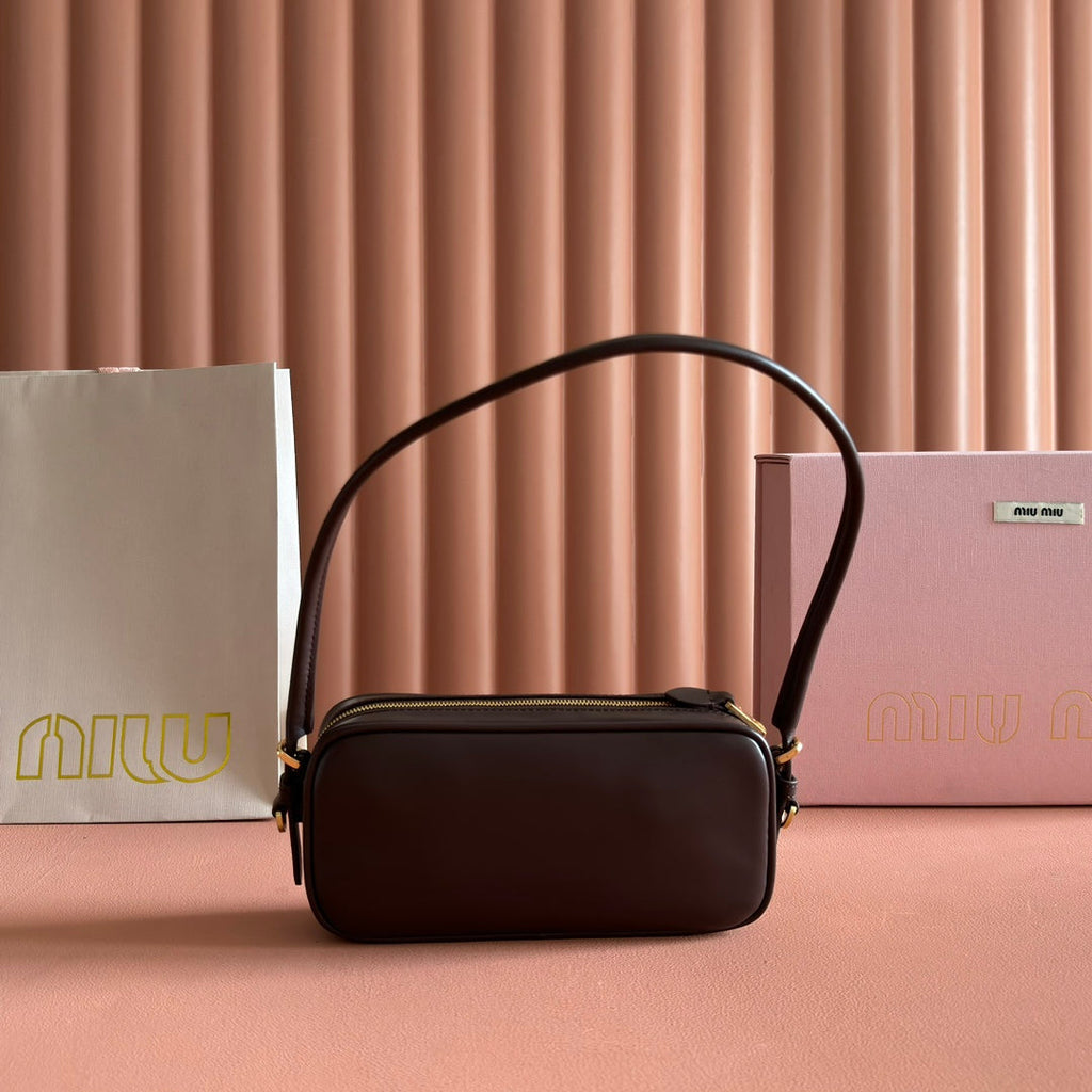 MIU MIU MIUMIU 26S POUCH BAG 20 IN DARK BROWN CALFSKIN GOLD HARDWARE