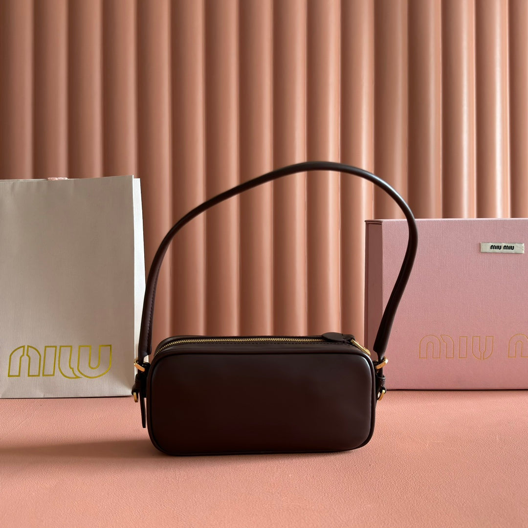 MIU MIU MIUMIU 26S POUCH BAG 20 IN DARK BROWN CALFSKIN GOLD HARDWARE