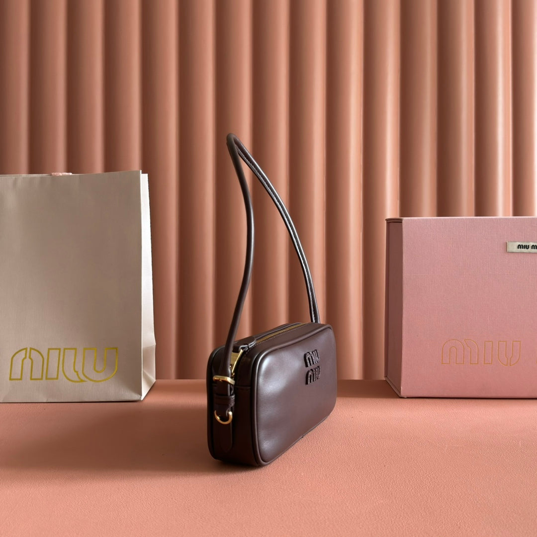 MIU MIU MIUMIU 26S POUCH BAG 20 IN DARK BROWN CALFSKIN GOLD HARDWARE