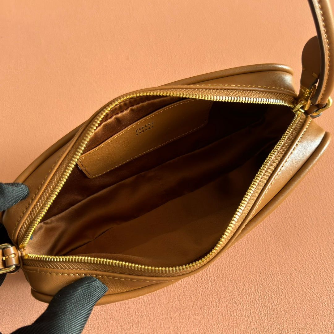 MIU MIU MIUMIU 26S POUCH BAG 20 IN TAN BROWN CALFSKIN GOLD HARDWARE