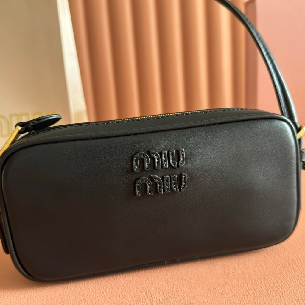 MIU MIU MIUMIU 26S POUCH BAG 20 IN BLACK CALFSKIN GOLD HARDWARE