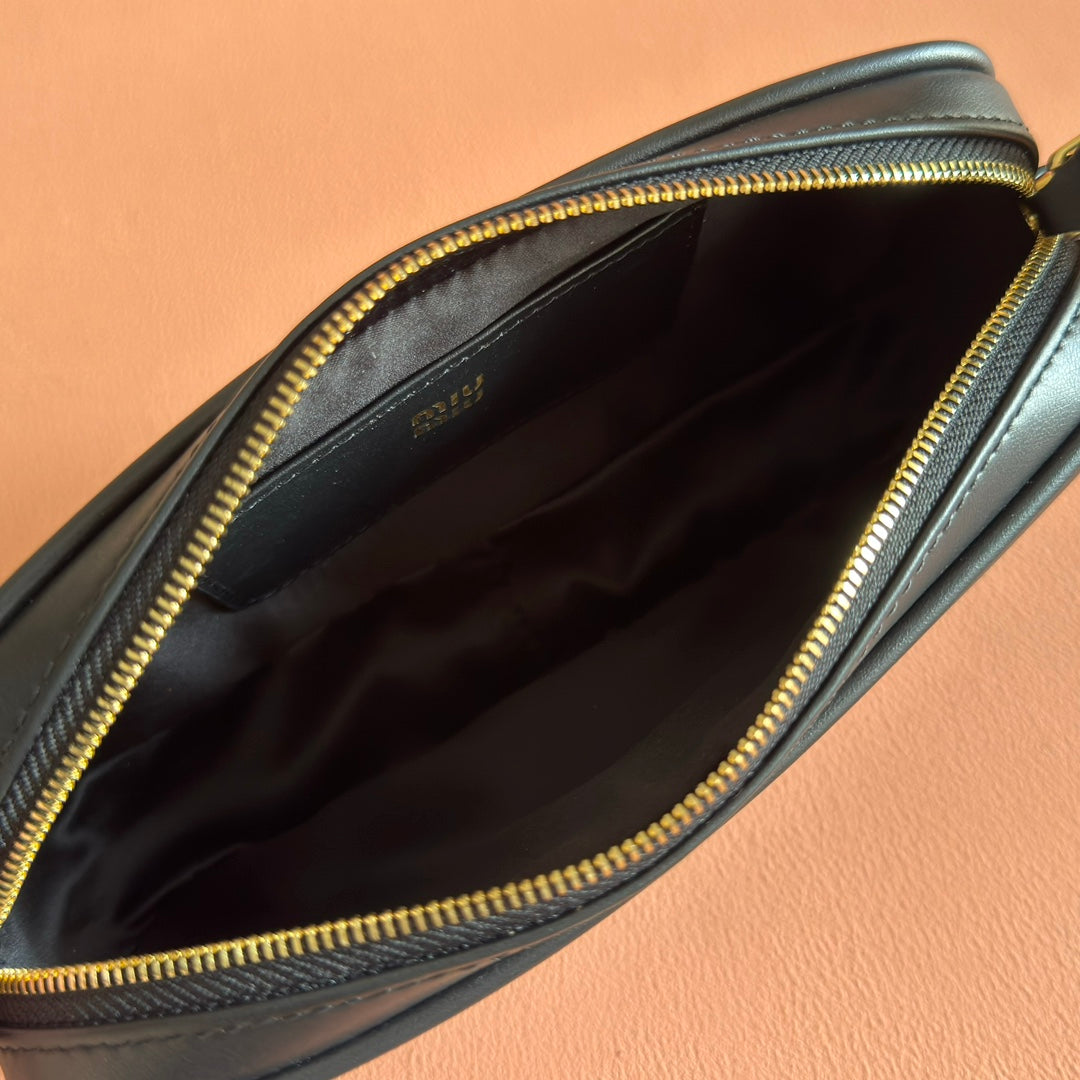 MIU MIU MIUMIU 26S POUCH BAG 20 IN BLACK CALFSKIN GOLD HARDWARE