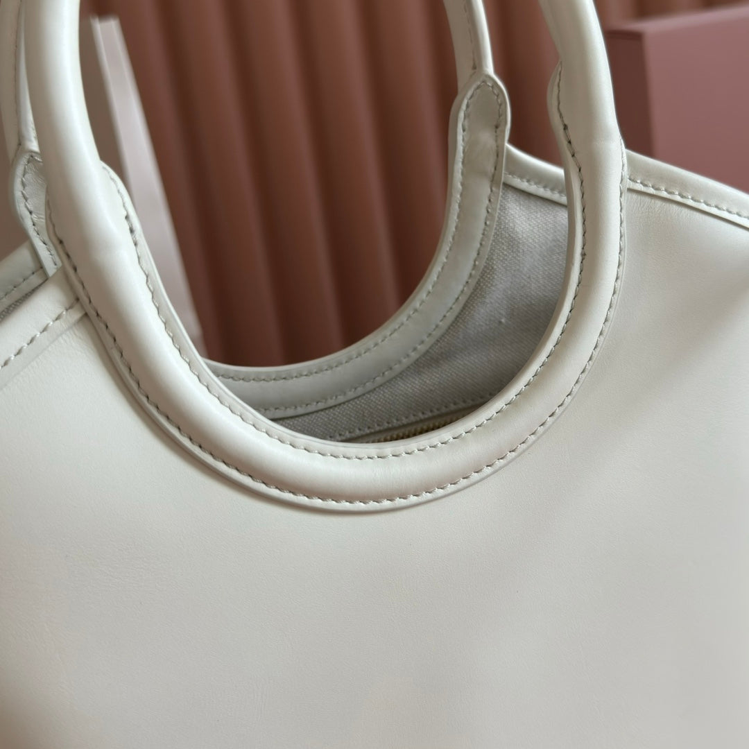 MIU MIU MIUMIU 26S IVY BAG 23 IN WHITE CALFSKIN GOLD HARDWARE