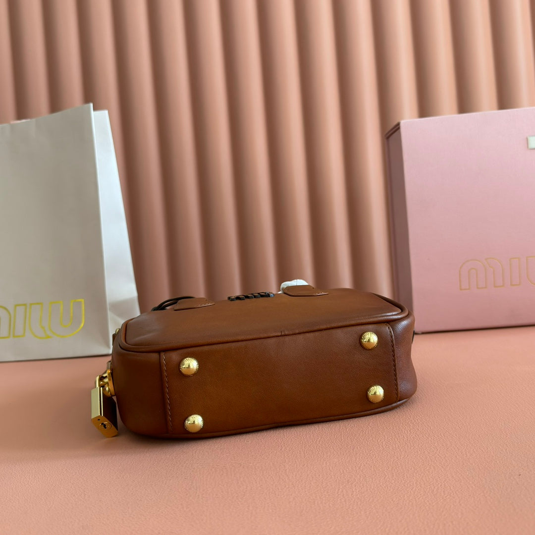MIU MIU MIUMIU 26S ARCADIE BAG 19 IN TAN BROWN CALFSKIN GOLD HARDWARE