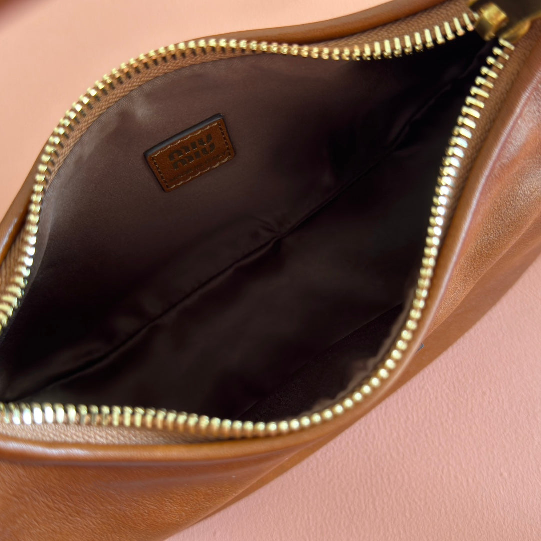 MIU MIU MIUMIU 26S WANDER BAG 20 IN BROWN CALFSKIN GOLD HARDWARE