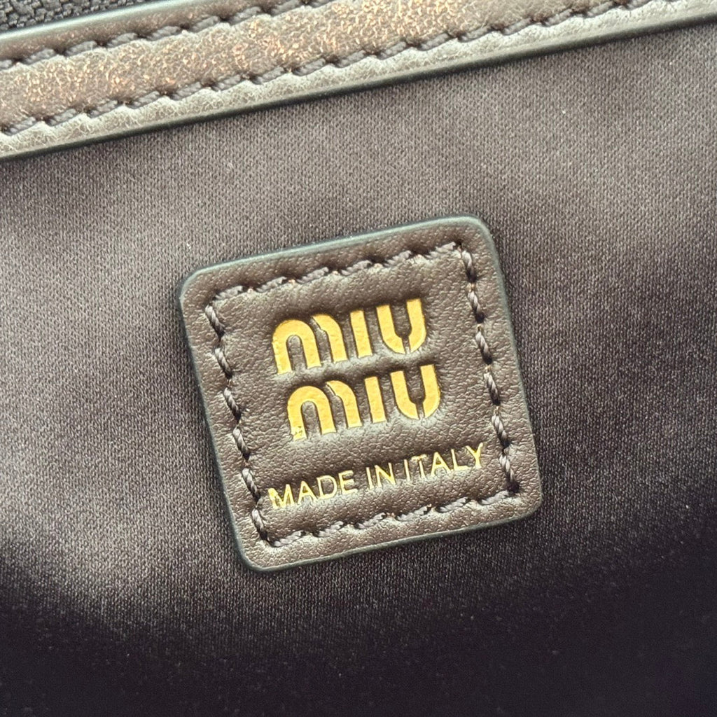 MIU MIU MIUMIU 26S POCKET BAG 38 IN BLACK CALFSKIN GOLD HARDWARE