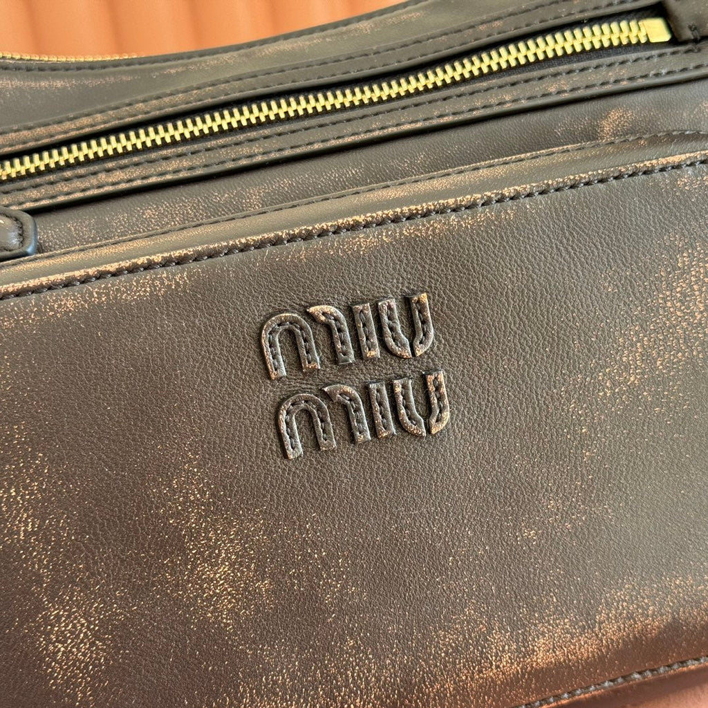 MIU MIU MIUMIU 26S POCKET BAG 38 IN BLACK CALFSKIN GOLD HARDWARE