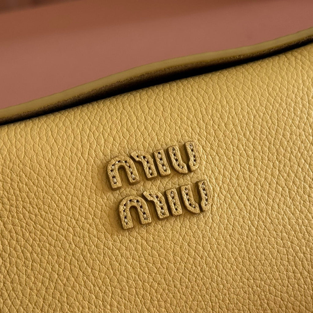 MIU MIU MIUMIU 26S POUCH BAG 18 IN YELLOW CALFSKIN GOLD HARDWARE