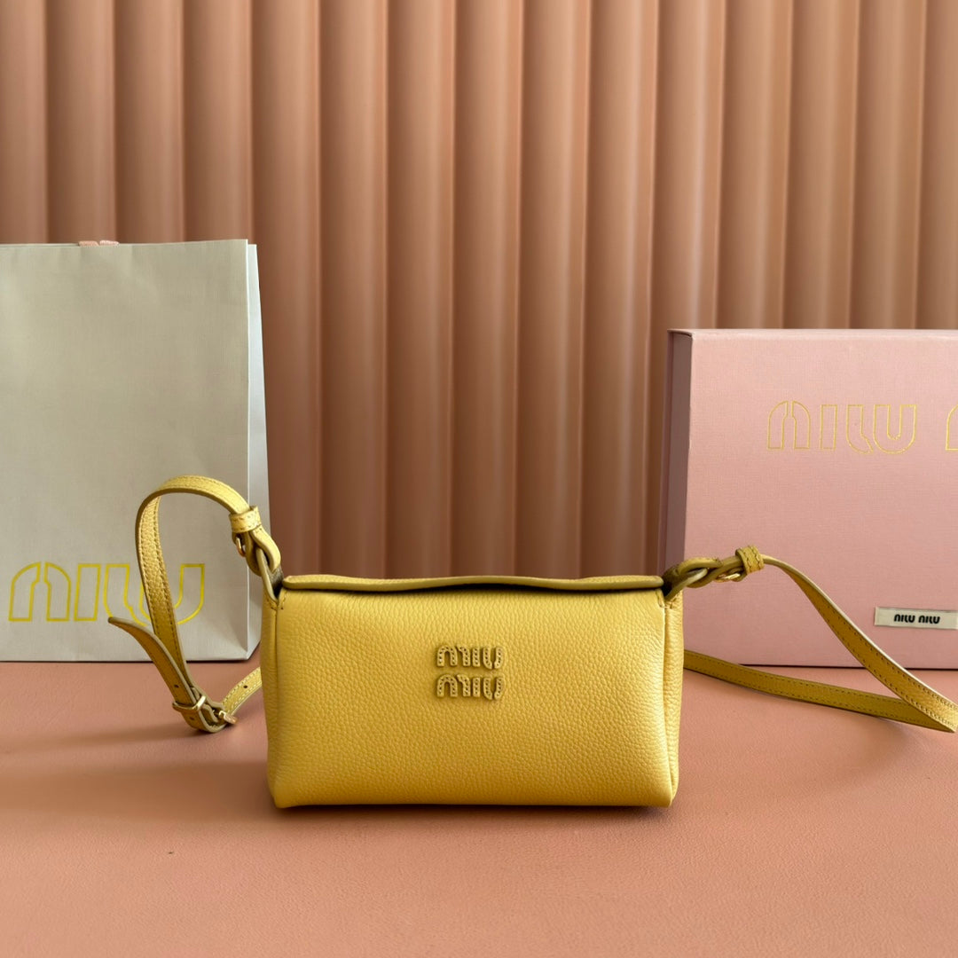 MIU MIU MIUMIU 26S POUCH BAG 18 IN YELLOW CALFSKIN GOLD HARDWARE