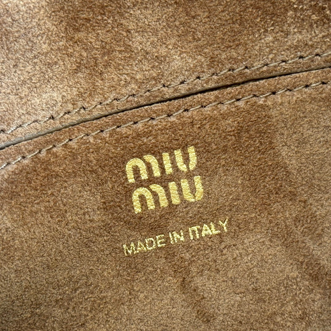 MIU MIU MIUMIU 26S POUCH BAG 18 IN YELLOW CALFSKIN GOLD HARDWARE