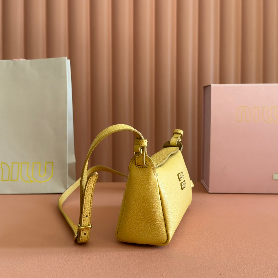MIU MIU MIUMIU 26S POUCH BAG 18 IN YELLOW CALFSKIN GOLD HARDWARE