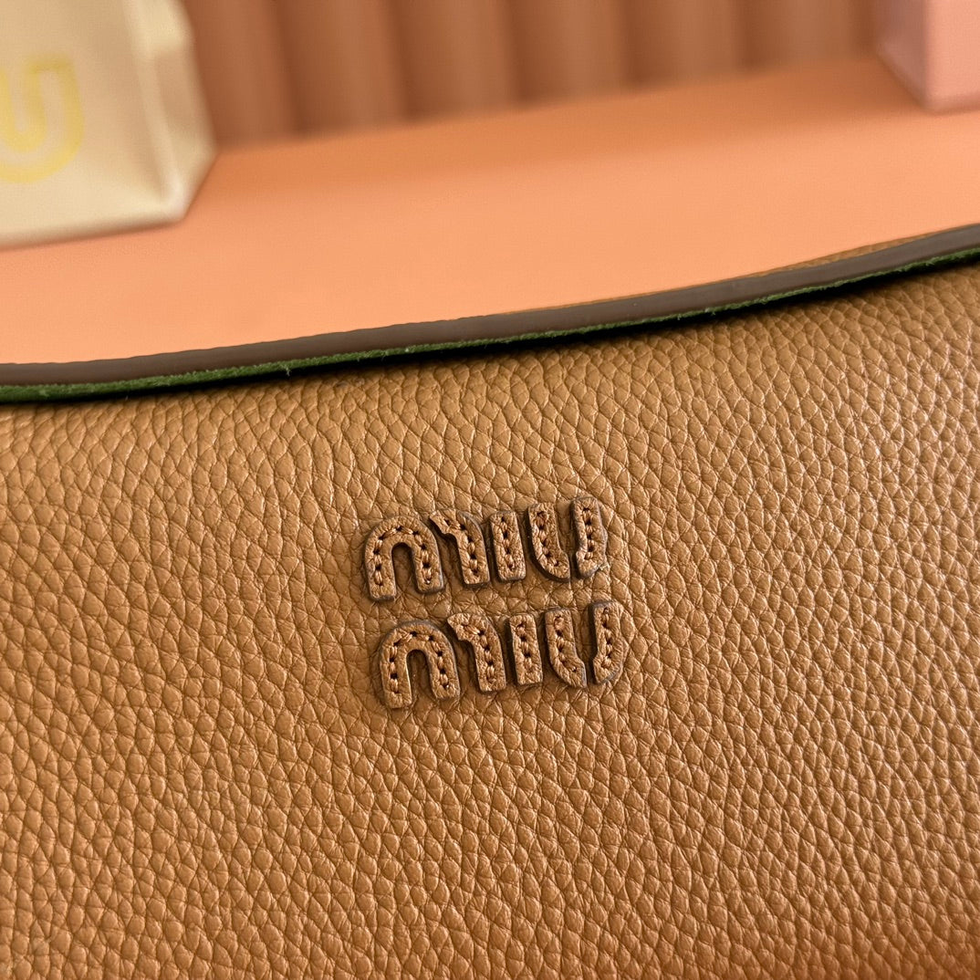 MIU MIU MIUMIU 26S POUCH BAG 18 IN DARK BROWN CALFSKIN GOLD HARDWARE