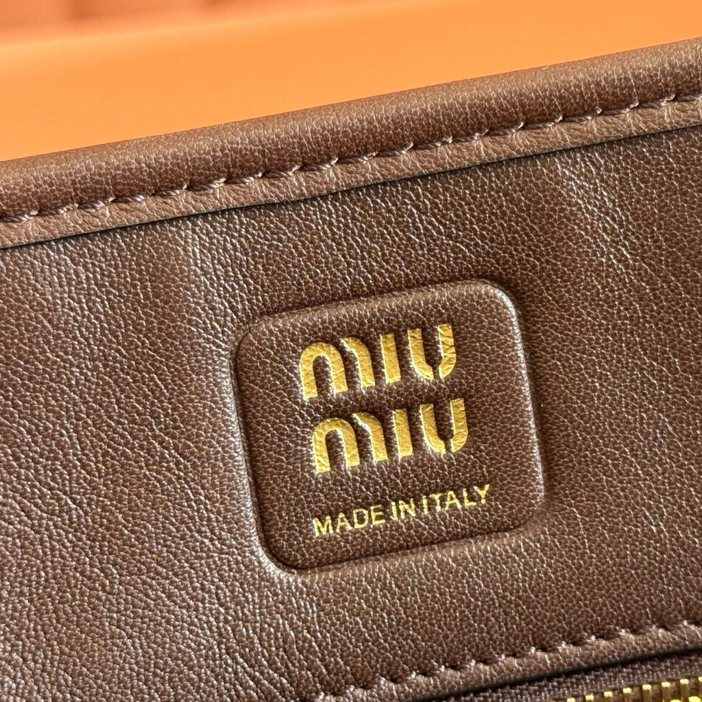 MIU MIU MIUMIU 26S BORSA AVENTURE BAG 30 IN DARK BROWN CALFSKIN GOLD HARDWARE