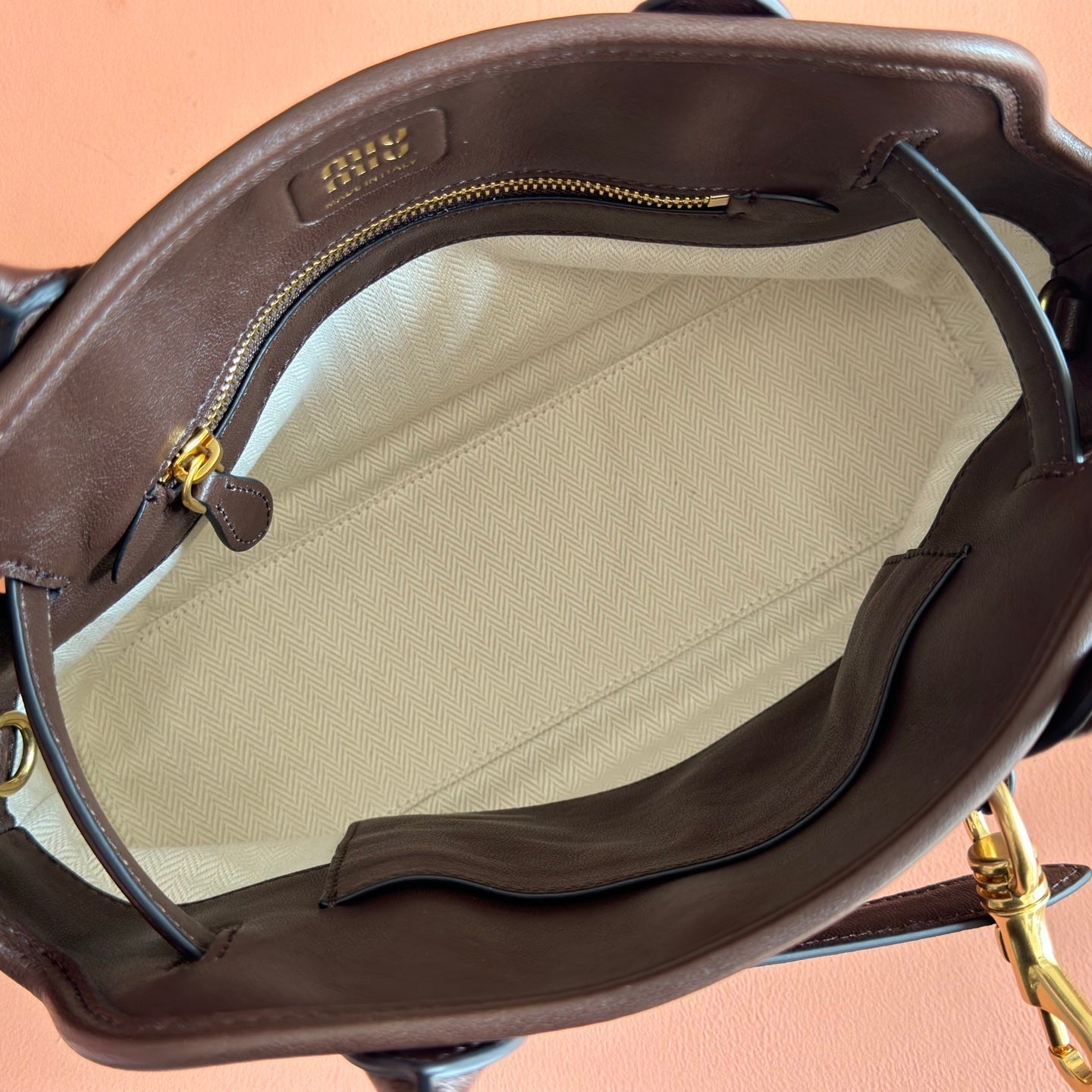 MIU MIU MIUMIU 26S BORSA AVENTURE BAG 30 IN DARK BROWN CALFSKIN GOLD HARDWARE