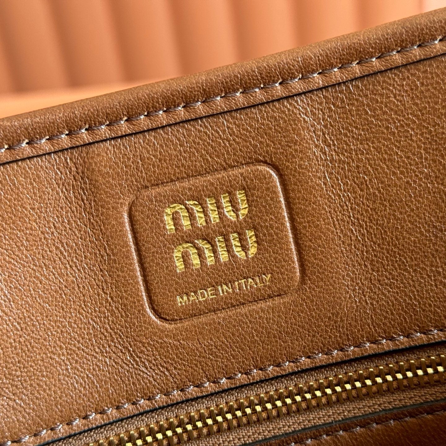 MIU MIU MIUMIU 26S BORSA AVENTURE BAG 30 IN TAN BROWN CALFSKIN GOLD HARDWARE