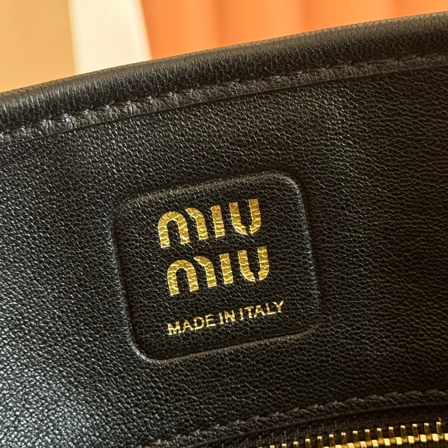 MIU MIU MIUMIU 26S BORSA AVENTURE BAG 30 IN BLACK CALFSKIN GOLD HARDWARE