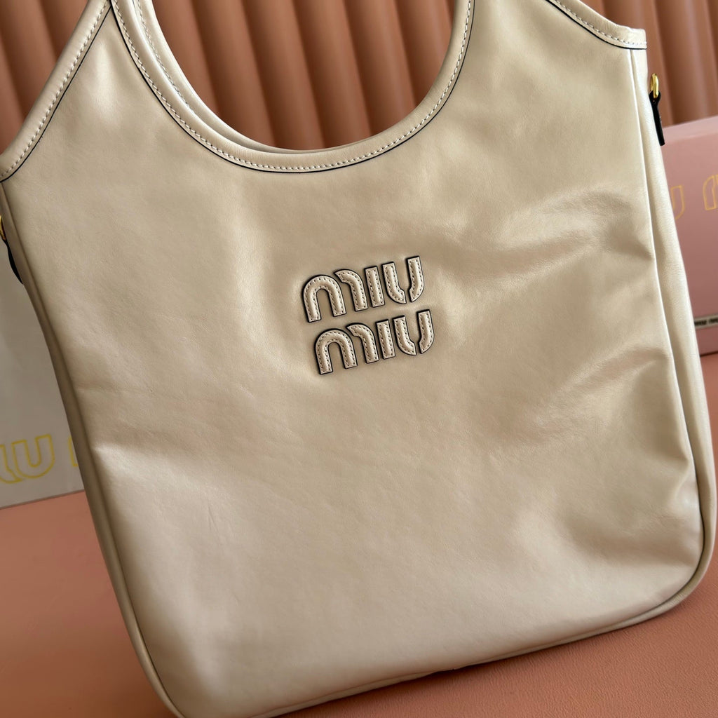 MIU MIU MIUMIU 26S IVY 40 TOTE IN BEIGE PATENT CALFSKIN
