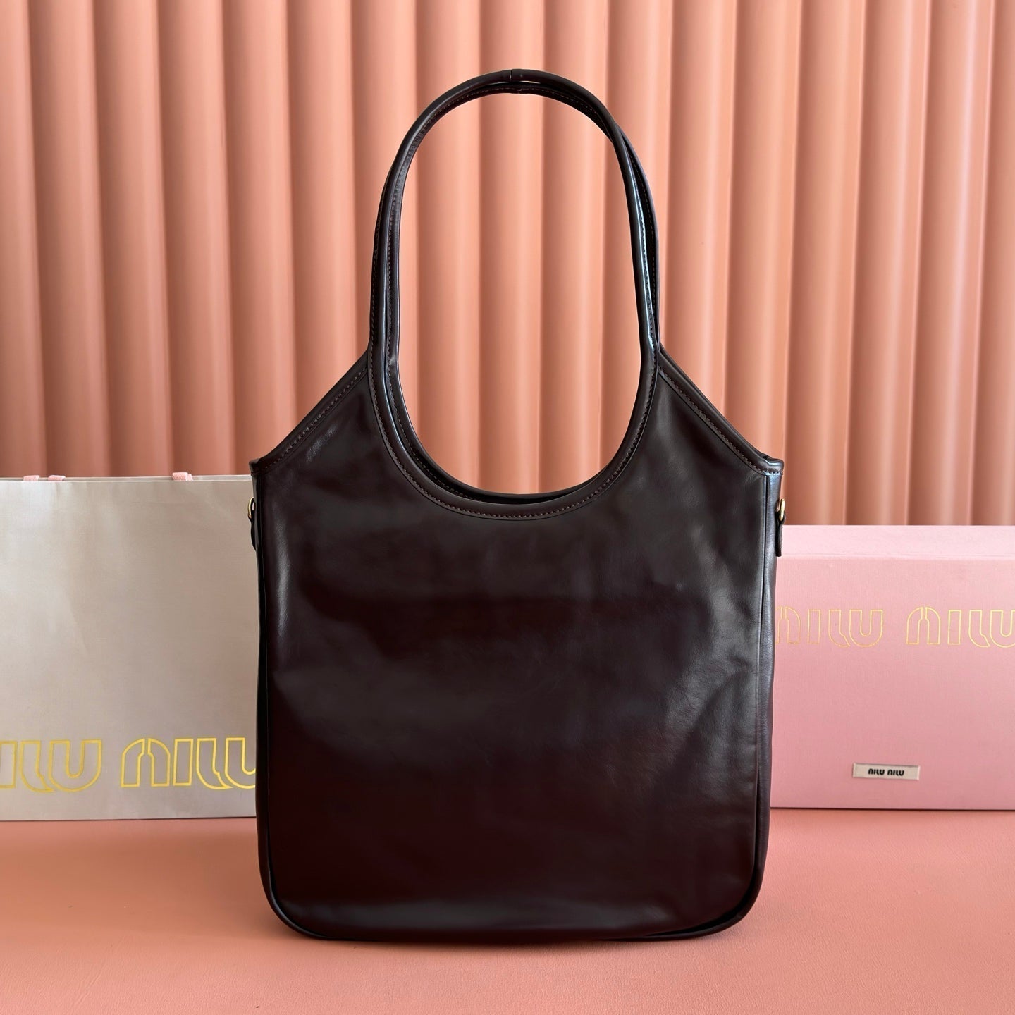 MIU MIU MIUMIU 26S IVY 40 TOTE IN DARK BROWN PATENT CALFSKIN