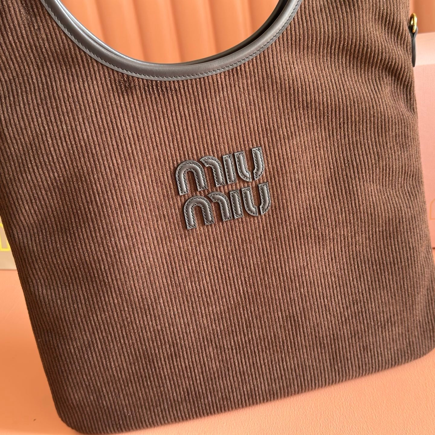 MIU MIU MIUMIU 26S IVY 40 TOTE IN IN CHOCOLATE BROWN CANVAS AND BLACK CALFSKIN