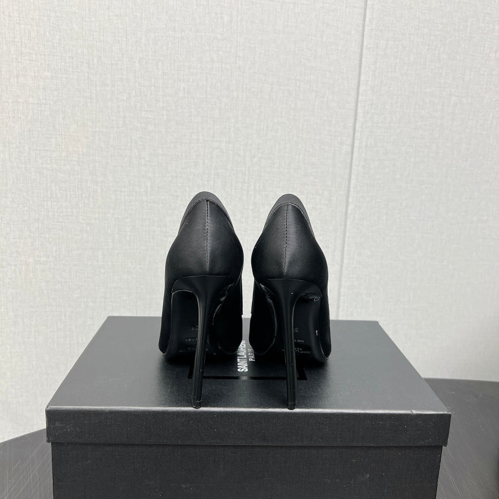 D'ORSAY PUMPS IN BLACK SILK
