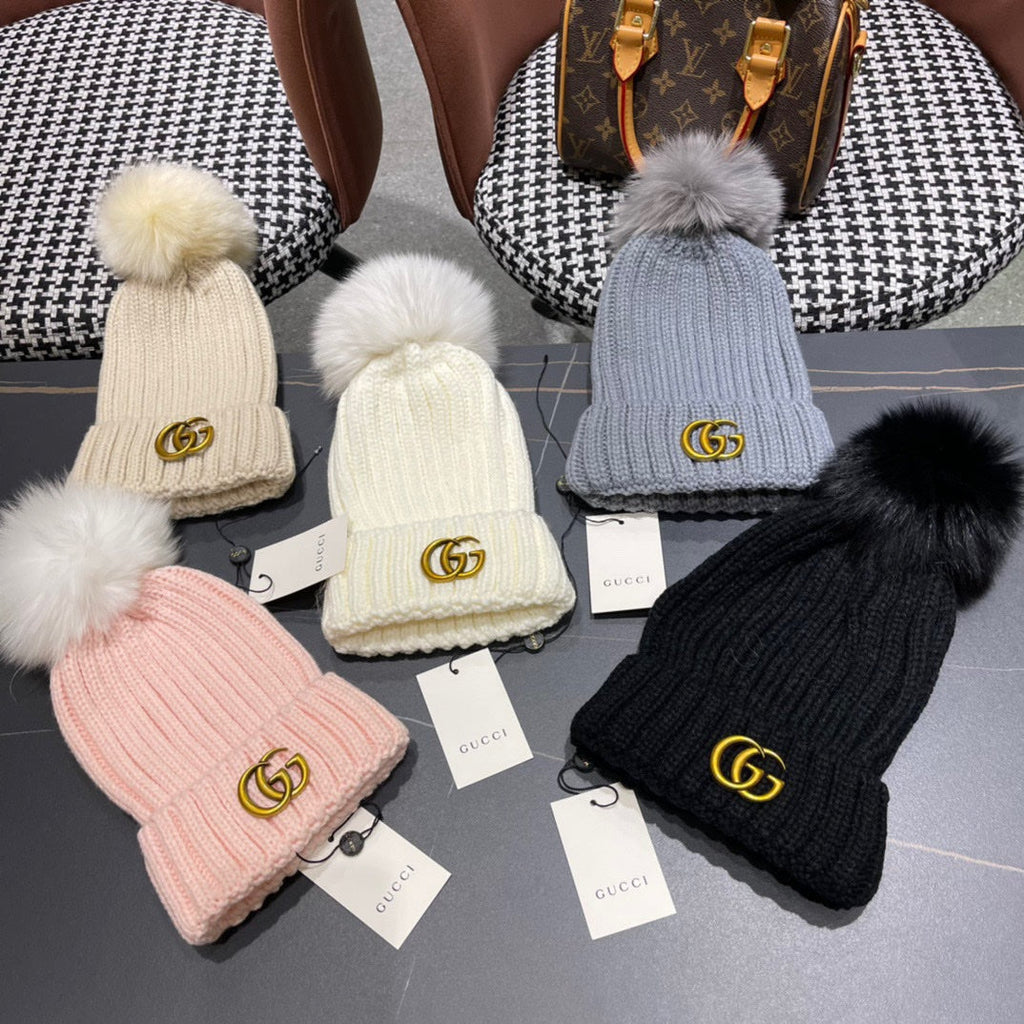 GUCCI BEANIE HAT IN BEIGE WOOL 403391
