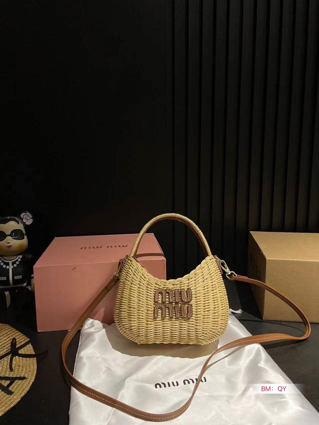 MIU MIU WANDER 25 WICKER BAG IN TAN/CARAMEL RATTAN