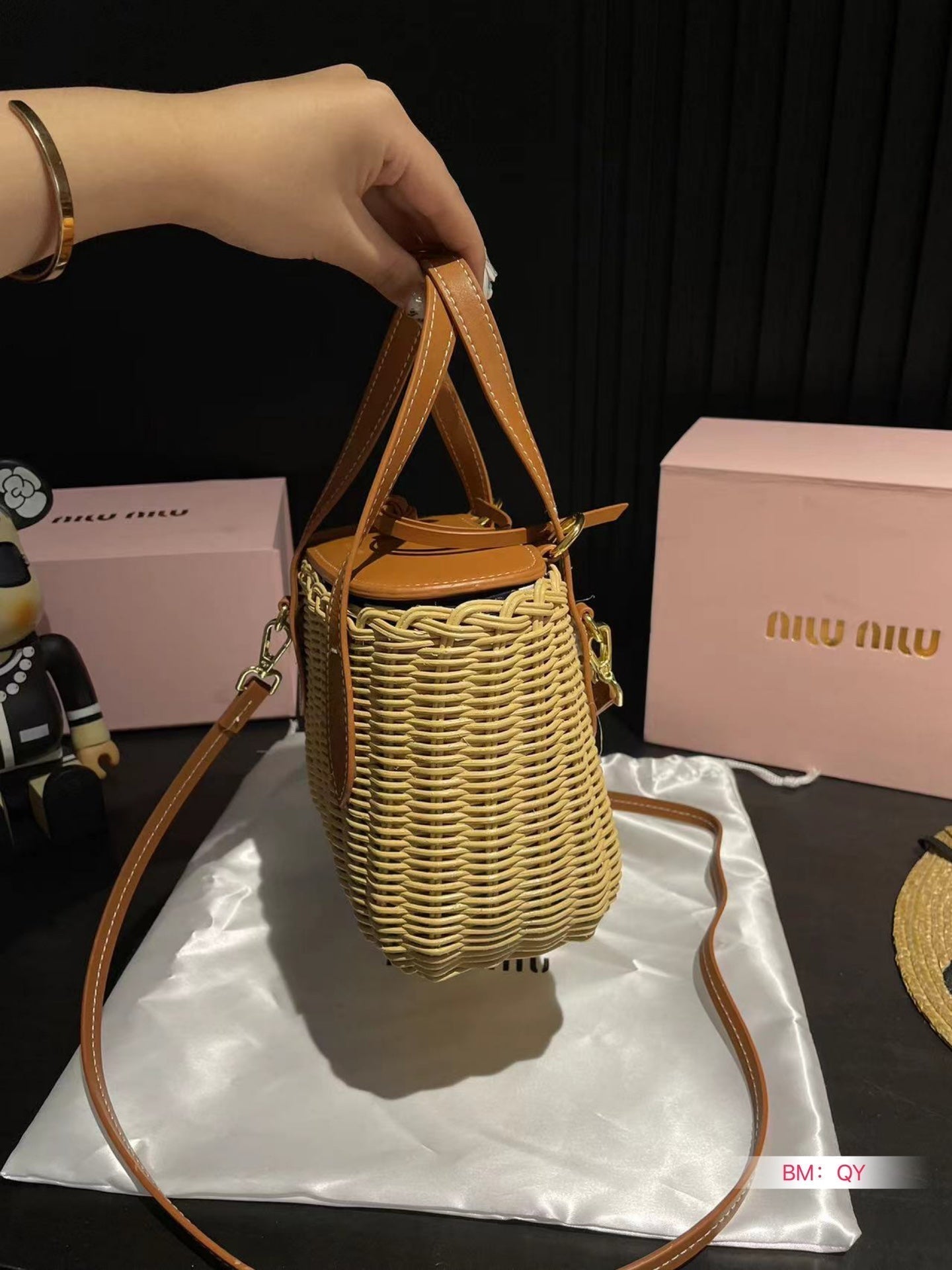 MIU MIU BASKET BAG 18 IN BEIGE/TAN WICKER AND LEATHER