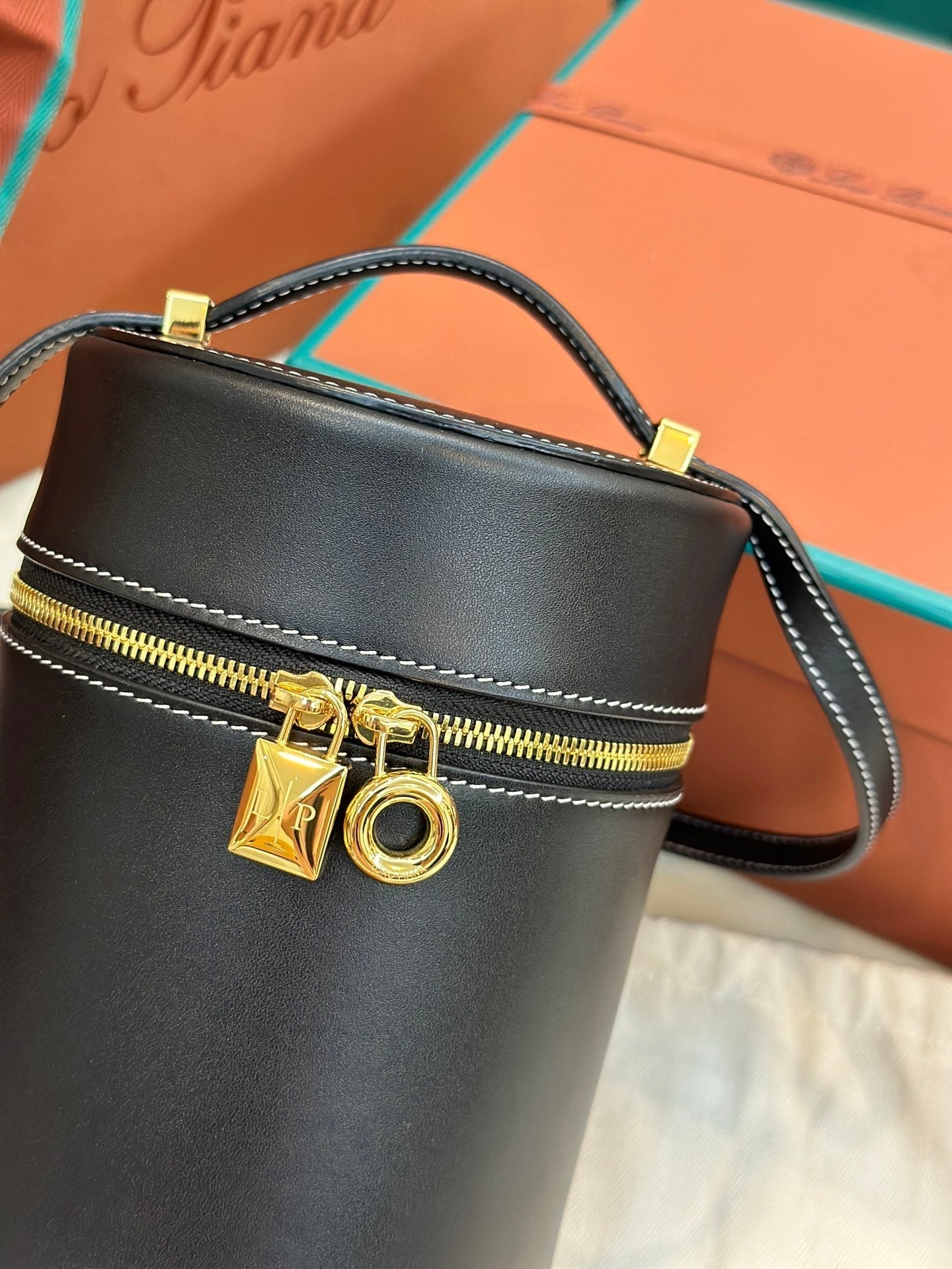 LORO PIANA EXTRA CASE MEDIUM 16 BAG IN BLACK SMOOTH CALFSKIN WITH GOLD HARDWARE