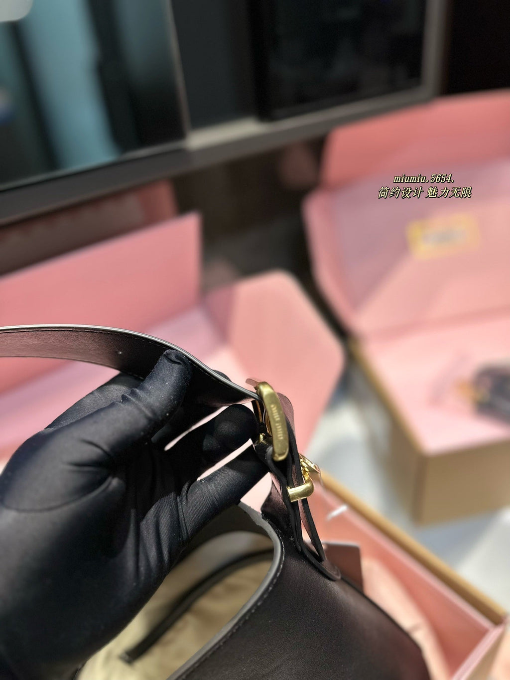 MIU MIU BUCKET 20 BAG IN BLACK CALFSKIN