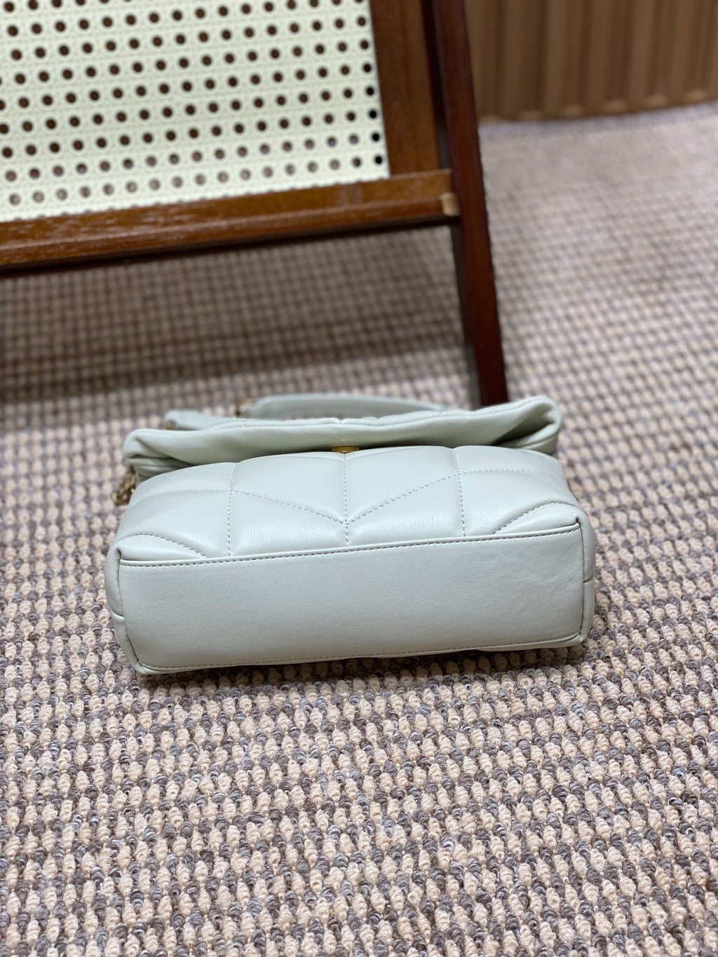 SAINT LAURENT PUFFER TOY 23 IN WHITE LAMBSKIN GOLD HARDWARE