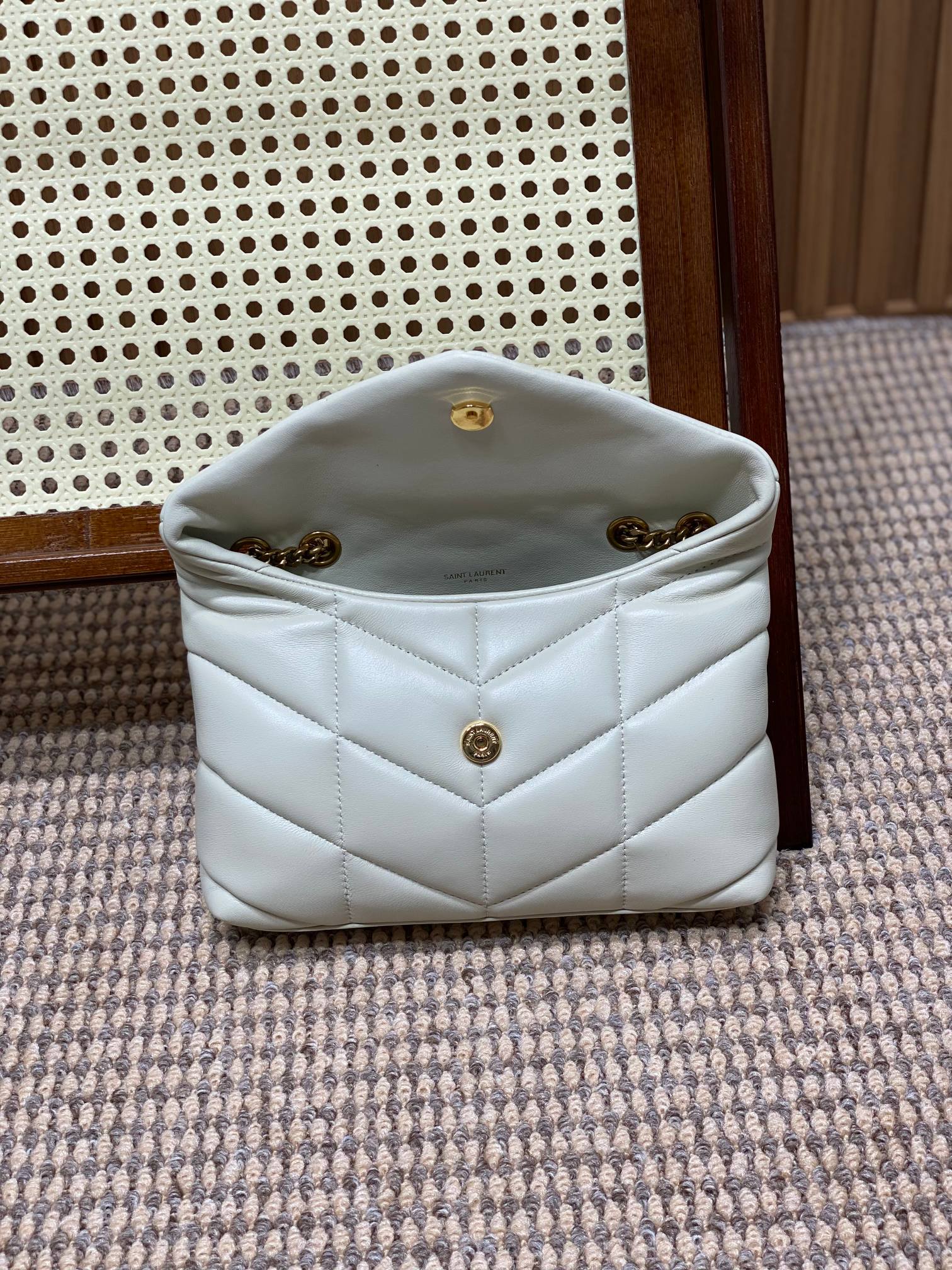 SAINT LAURENT PUFFER TOY 23 IN WHITE LAMBSKIN GOLD HARDWARE