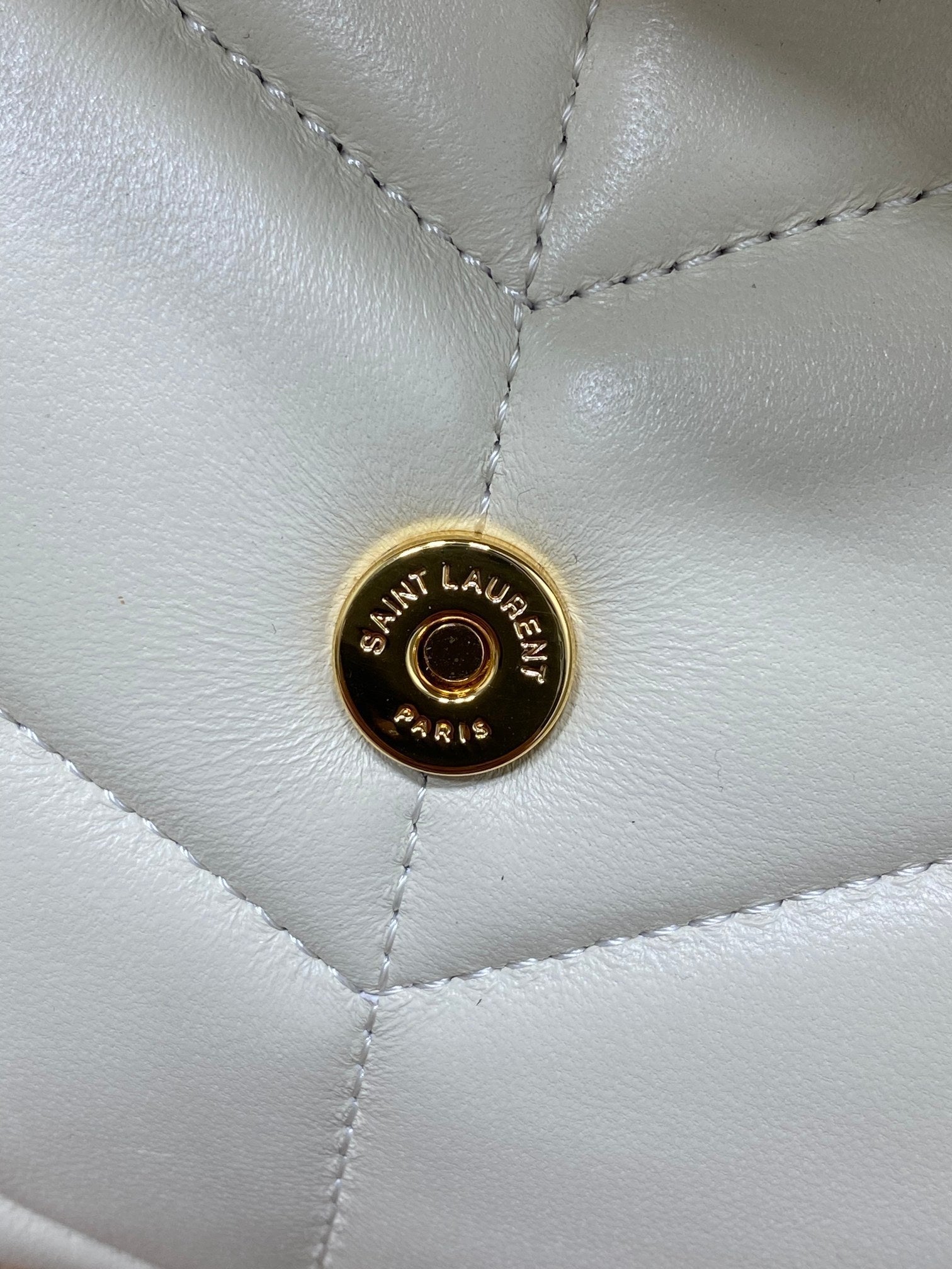 SAINT LAURENT PUFFER TOY 23 IN WHITE LAMBSKIN GOLD HARDWARE