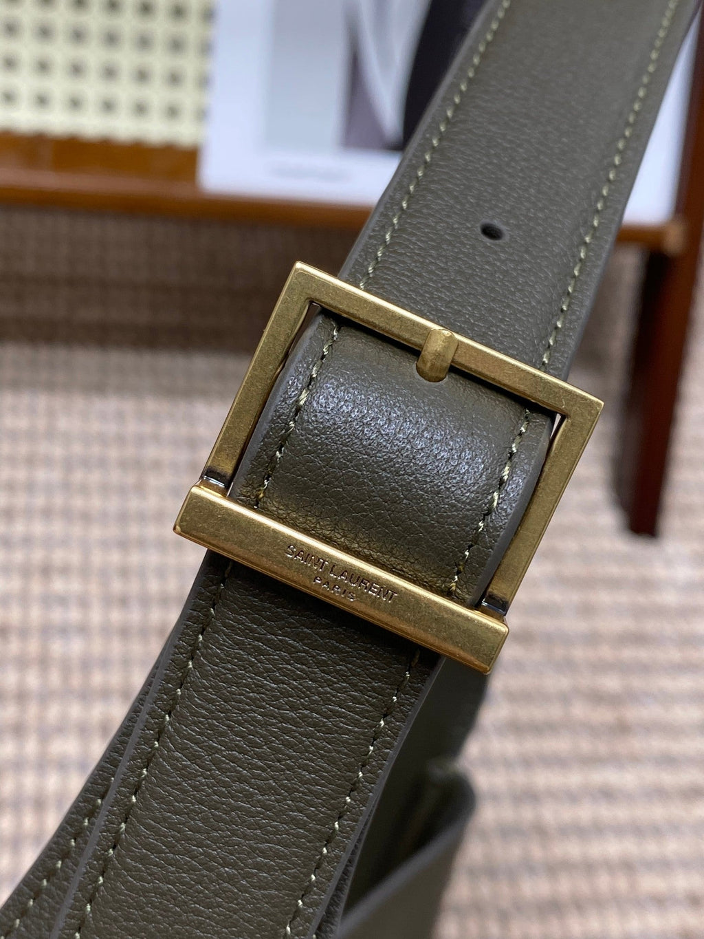 SAINT LAURENT LE 5 À 7 SMALL SUPPLE 22 IN DARK GREEN CALFSKIN GOLD BUCKLE