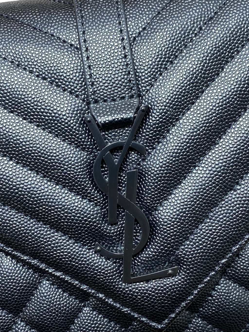 SAINT LAURENT ENVELOPE CHAIN BAG 24 IN BLACK CALFSKIN
