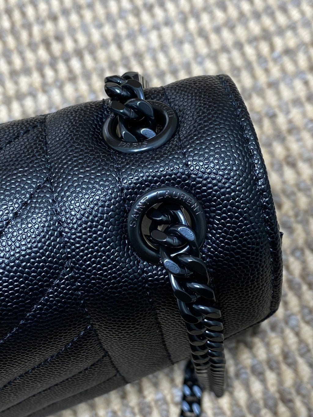 SAINT LAURENT ENVELOPE CHAIN BAG 24 IN BLACK CALFSKIN