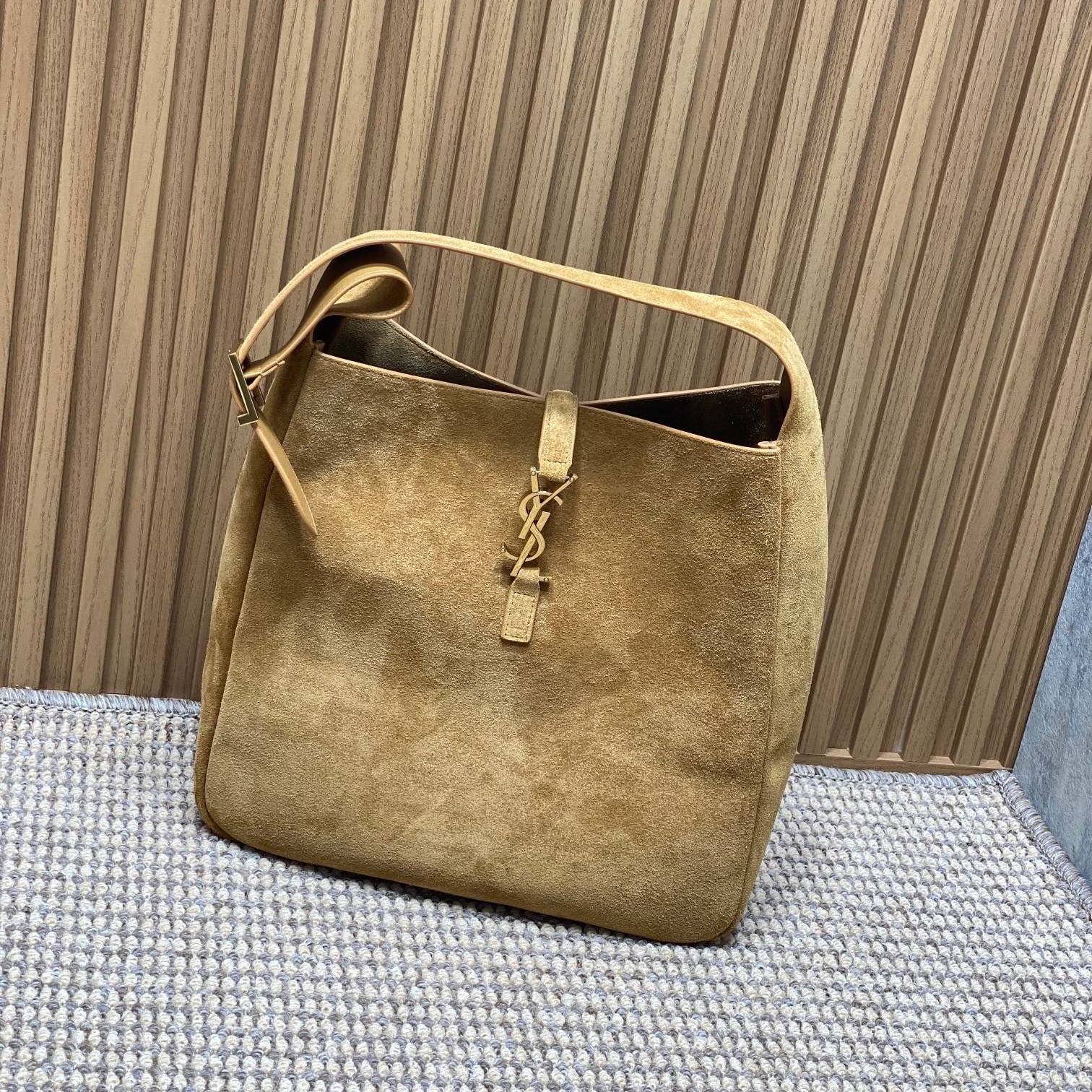 SAINT LAURENT LE 5 À 7 SUPPLE BAG 31 IN PEANUT BROWN SUEDE