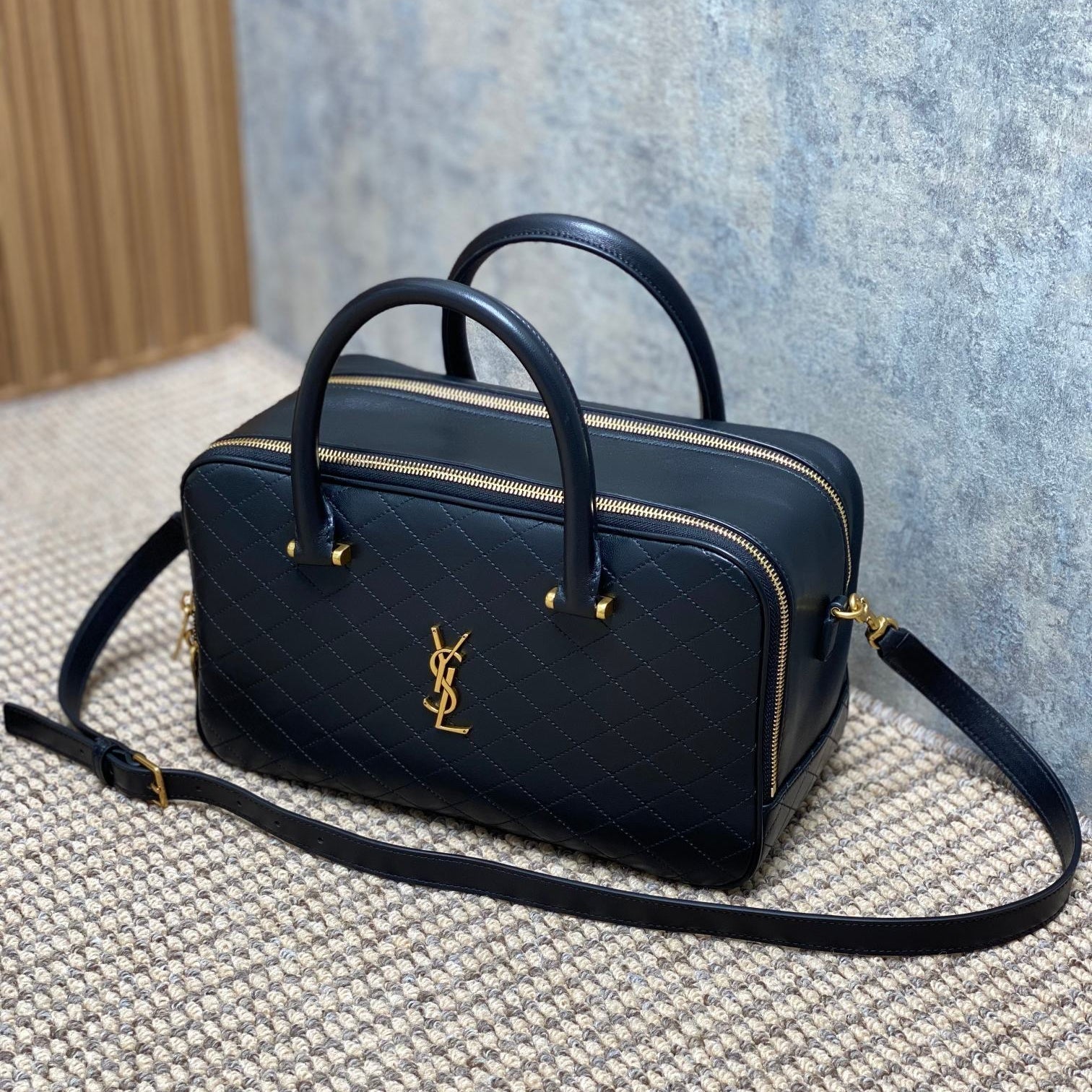 SAINT LAURENT SMALL TRAVEL BAG 31 IN BLACK QUILTED LAMBSKIN GOLD HARDWARE