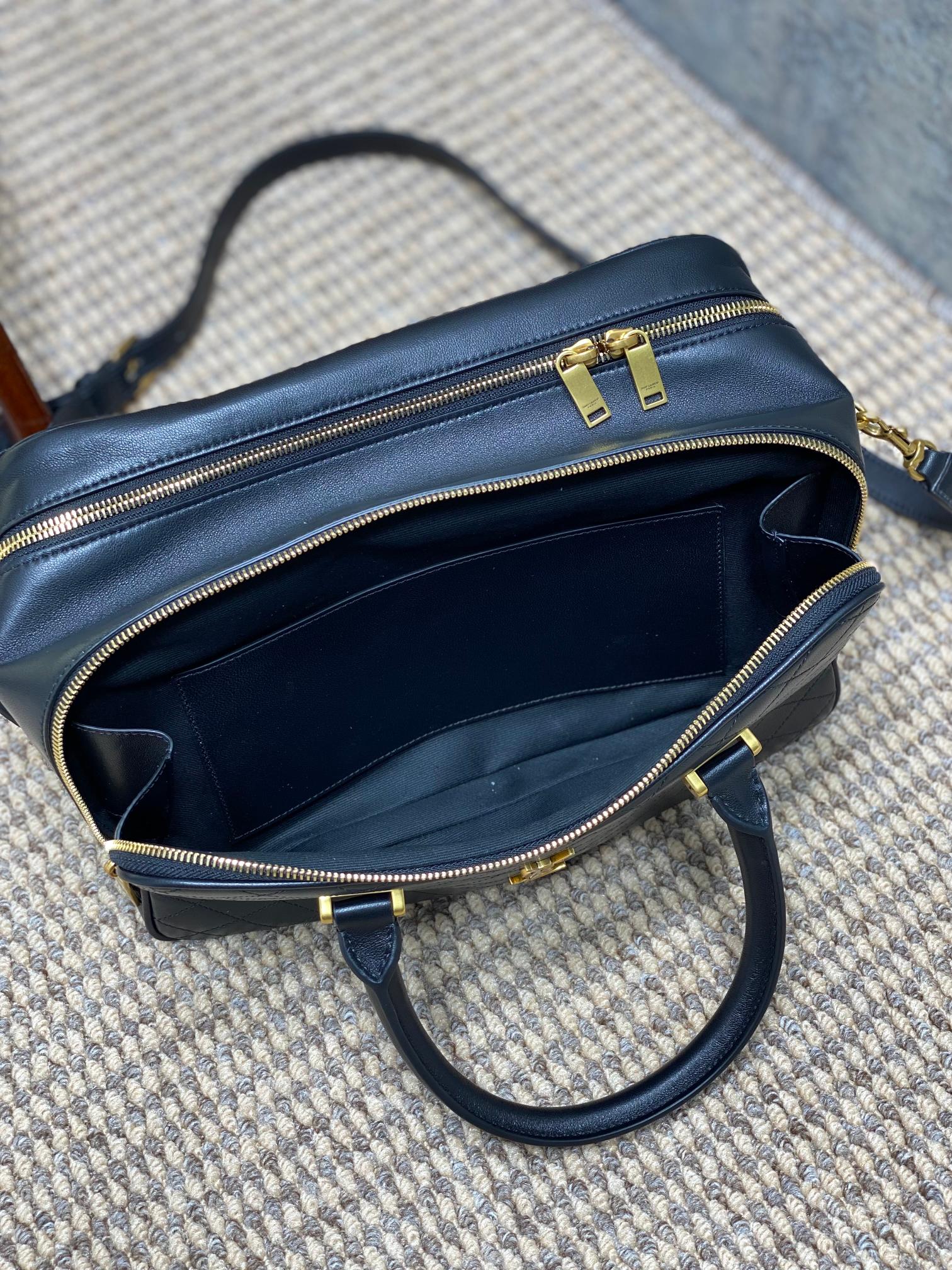 SAINT LAURENT SMALL TRAVEL BAG 31 IN BLACK QUILTED LAMBSKIN GOLD HARDWARE