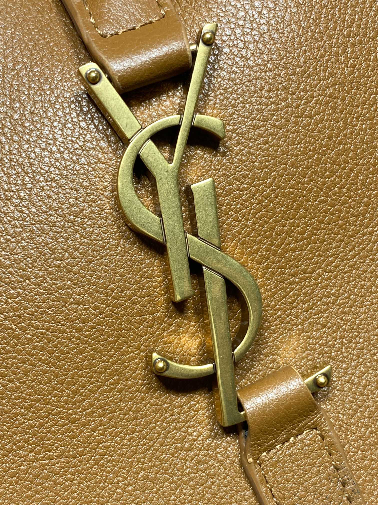 SAINT LAURENT LE 5 À 7 LARGE SUPPLE BAG 31 IN TORTILLA BROWN CALFSKIN