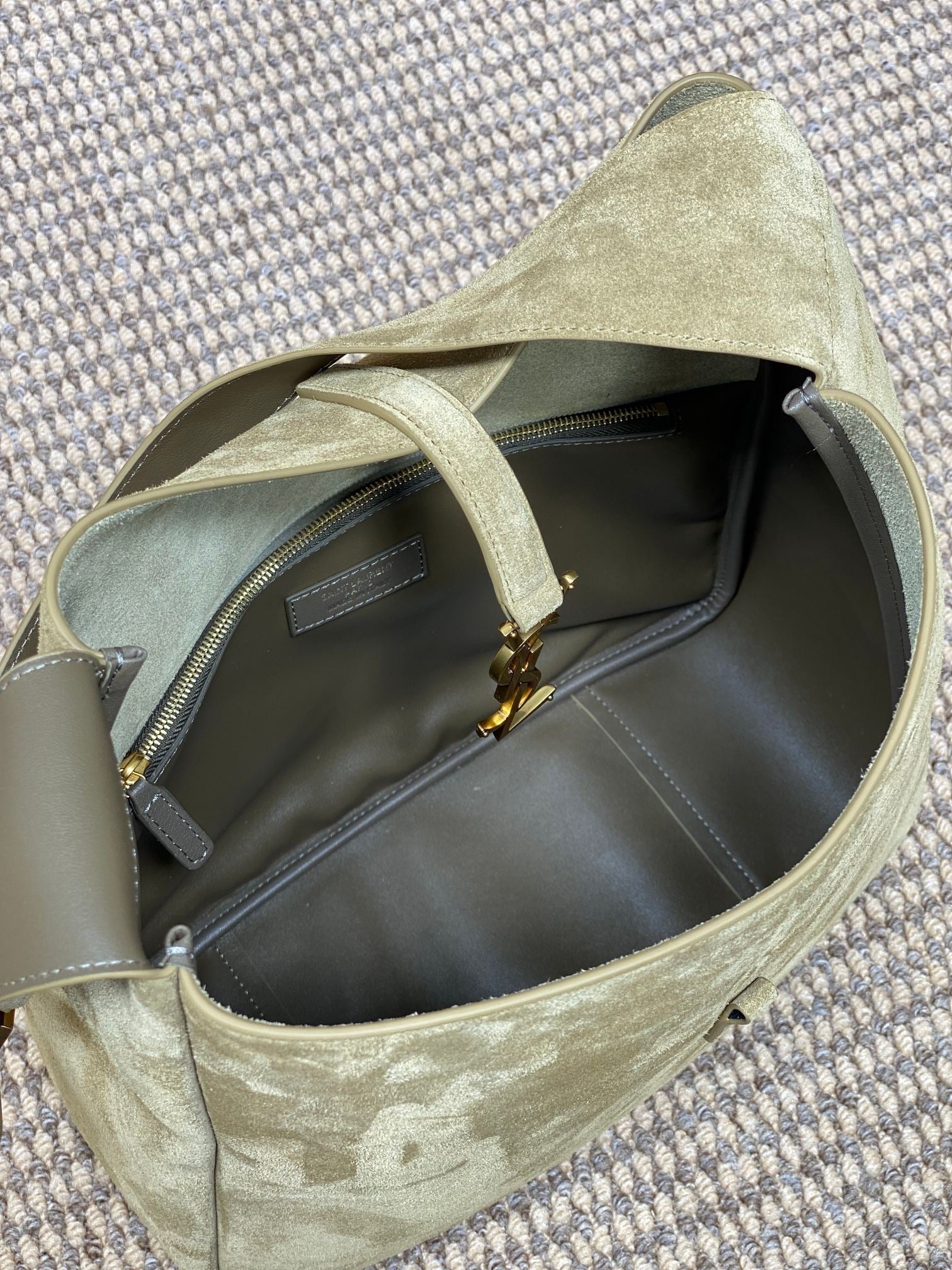SAINT LAURENT LE 5 À 7 SUPPLE BAG 31 IN KHAKI BROWN SUEDE