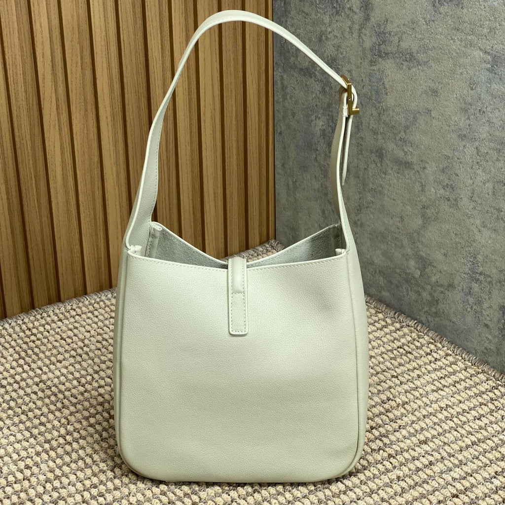 SAINT LAURENT LE 5 À 7 SMALL SUPPLE 22 IN WHITE CALFSKIN GOLD BUCKLE