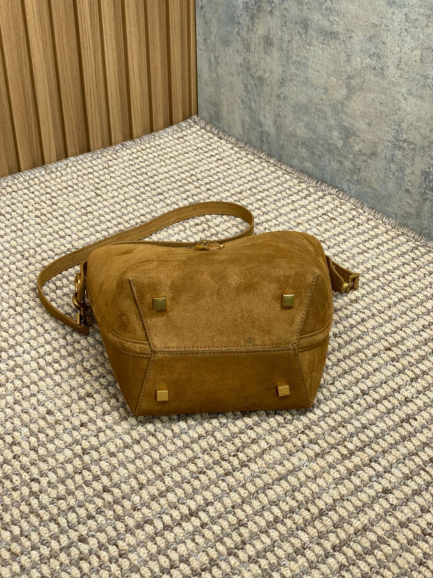 SAINT LAURENT LE 37 SMALL BUCKET BAG 20 IN BROWN SUEDE GOLD HARDWARE