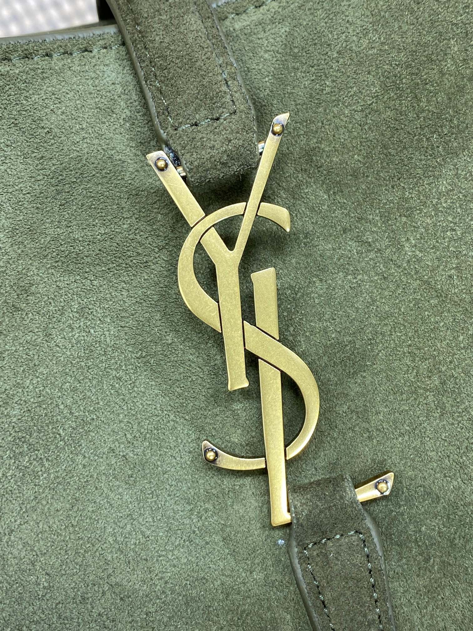 SAINT LAURENT LE 37 SMALL BUCKET BAG 25 IN HUNTER GREEN SUEDE GOLD HARDWARE